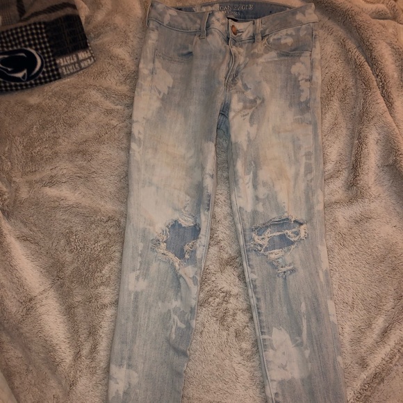 American Eagle Jeans - Picture 3 of 5
